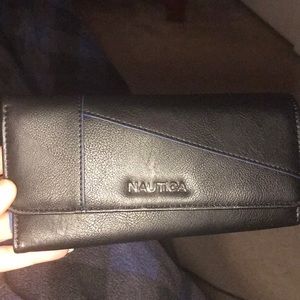 Nautica’s Women RFID Protection Wallet